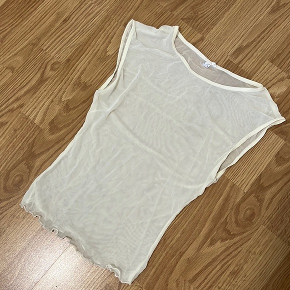 UO Mesh Tee - Picture 2 of 3